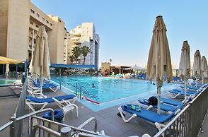 Luxurious Sea View 3BR Pool Spa and Gym