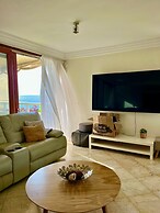 Luxurious Sea View 3BR Pool Spa and Gym