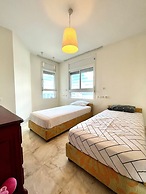 Luxurious Sea View 3BR Pool Spa and Gym