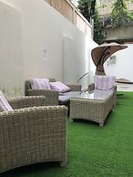 Amazing 3 Bedroom Garden Apartment near Gordon Beach