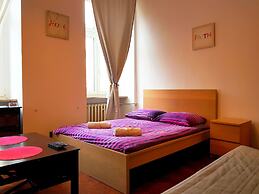 City Central Apartments - Old Town