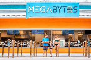 Margaritaville Cottages Orlando with H2O Waterpark by Rentyl