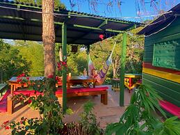 The Judy House Cottages and Rooms