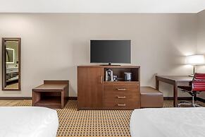 Best Western Plus Hinton Inn & Suites