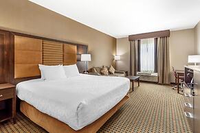 Best Western Plus Hinton Inn & Suites