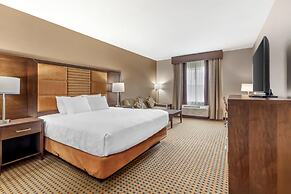 Best Western Plus Hinton Inn & Suites