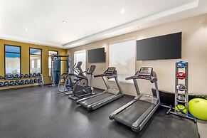 Best Western Plus Hinton Inn & Suites