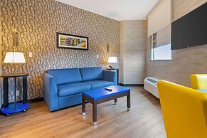 GLō Best Western Kanata Ottawa West