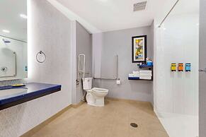 GLō Best Western Kanata Ottawa West