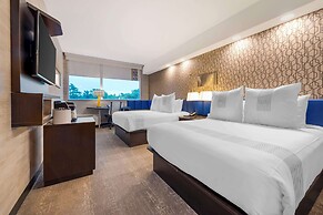 GLō Best Western Kanata Ottawa West