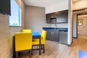 GLō Best Western Kanata Ottawa West