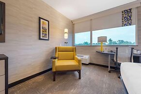 GLō Best Western Kanata Ottawa West