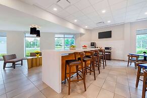 GLō Best Western Kanata Ottawa West