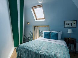 Luxury 2 Bedroom Duplex - Beautiful Monument View