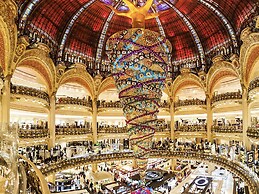 Luxury 2 Bedroom Duplex - Beautiful Monument View