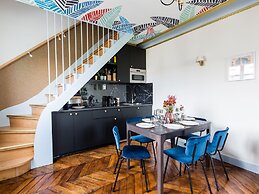 Luxury 2 Bedroom Duplex - Beautiful Monument View