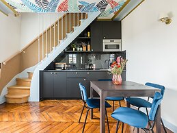 Luxury 2 Bedroom Duplex - Beautiful Monument View