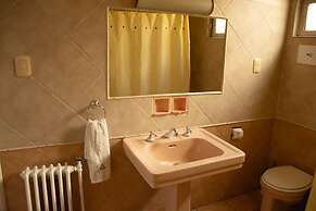 Alamo Hostel & Suites