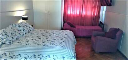 Alamo Hostel & Suites