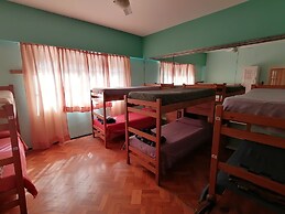 Alamo Hostel & Suites