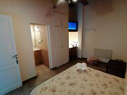 Alamo Hostel & Suites