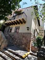 Alamo Hostel & Suites