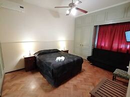 Alamo Hostel & Suites