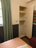 Alamo Hostel & Suites