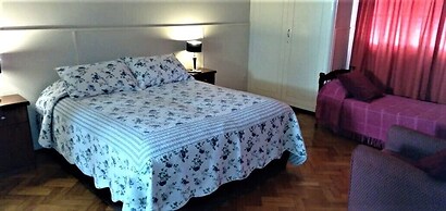 Alamo Hostel & Suites