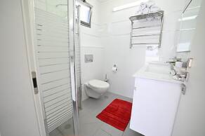 Galilee Triple Terrace