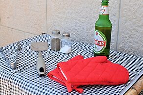 Galilee Triple Terrace