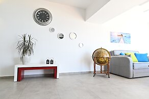 Galilee Triple Terrace