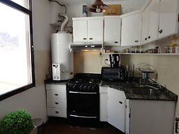 Beautiful Quiet Apartment Near Aristides