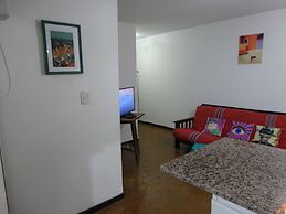 Beautiful Quiet Apartment Near Aristides