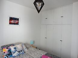 Beautiful Quiet Apartment Near Aristides