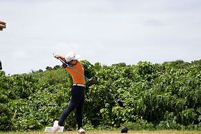 Ocean's Resort Villa Vorla