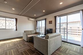 Ocean's Resort Villa Vorla