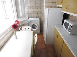 Flat one Step From La Vila de Llan?? -1774