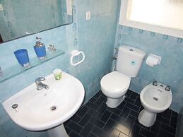 Flat one Step From La Vila de Llan?? -1774