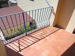 Flat one Step From La Vila de Llan?? -1774