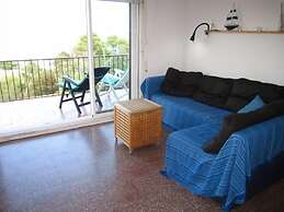 Apartment With sea Views in Llan?? - 1052