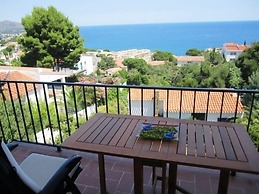 Apartment With sea Views in Llan?? - 1052