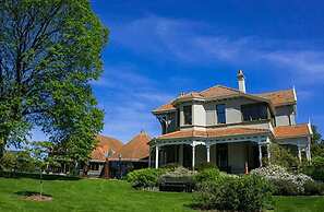 Bay City Motor Lodge