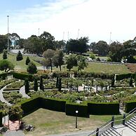 Bay City Motor Lodge