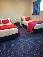 Bay City Motor Lodge