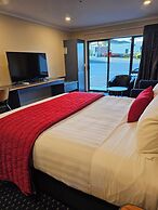 Bay City Motor Lodge