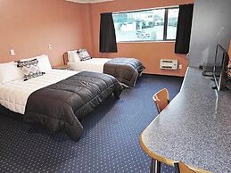 Bay City Motor Lodge