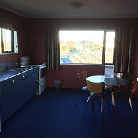 Bay City Motor Lodge