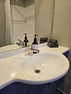 Bay City Motor Lodge