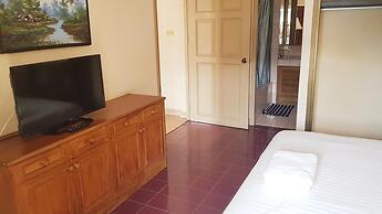 Walking Street Hostel by New Wave - Adults Only